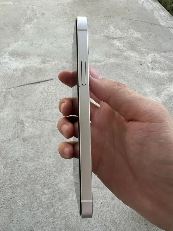 iPhone 12 white 128 kh/a 2