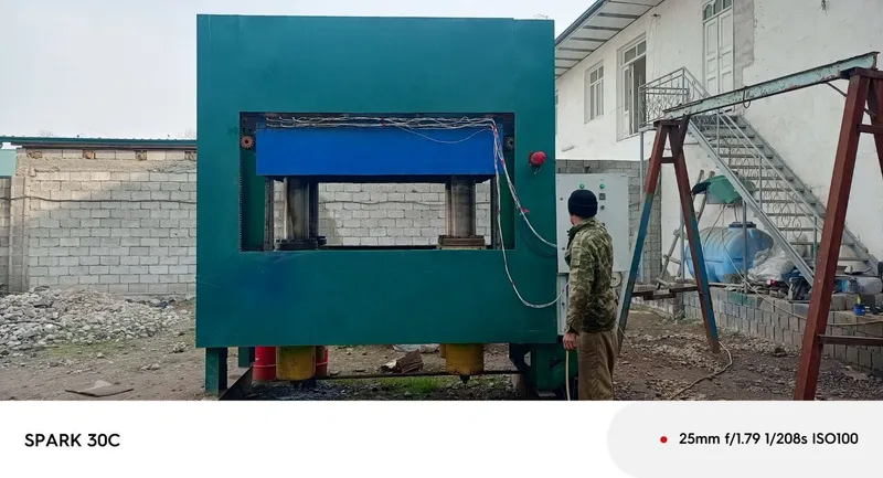 Продаётся пресс на 200 тонн, в хорошем состоянии 5