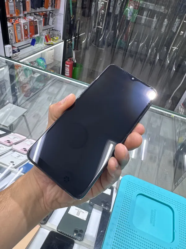 Samsung A20s