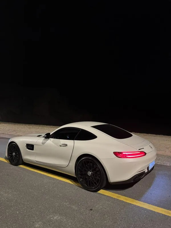 Mercedes Benz AMG GT 2