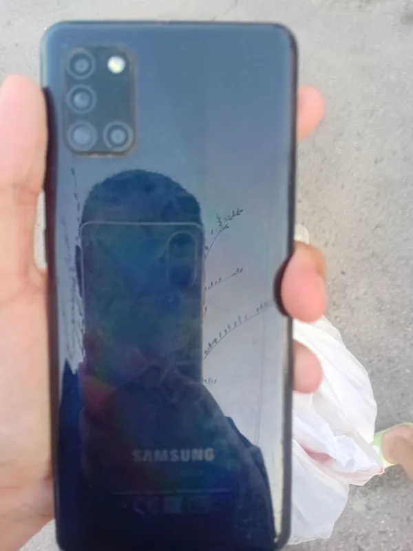 Samsung A31 7 Samsung A31 7