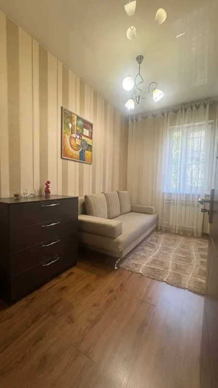 Аренда! 3х ком. Ойбек метро 4 Аренда! 3х ком. Ойбек метро 4