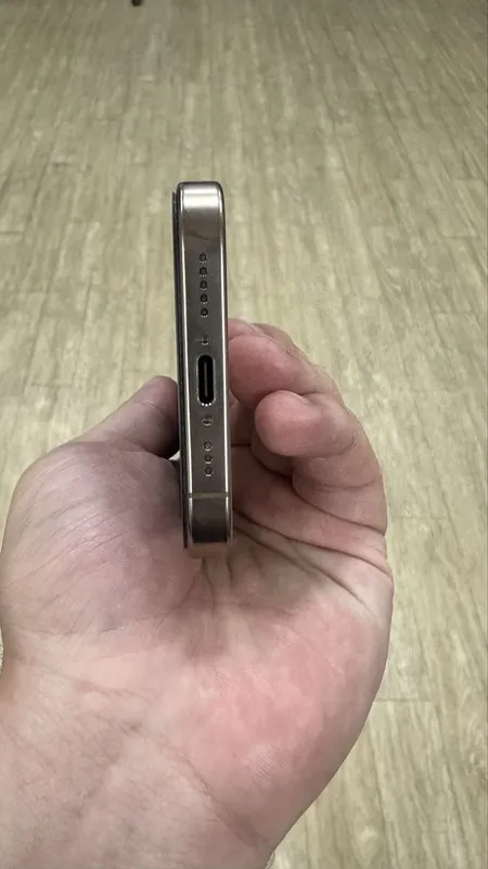 Iphonre 16 pro 256gb — фото 3