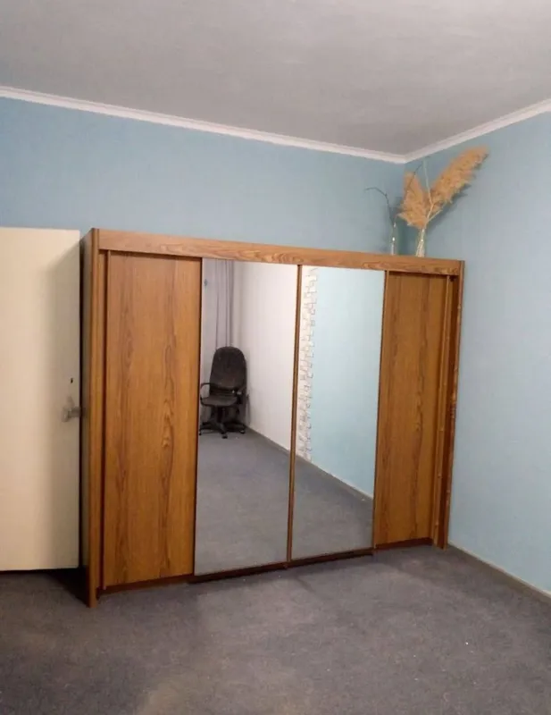 Аренда 1/2/4 болкон 1.5 ×3, 28м2 ТТЗ 1 ор-р АТС. Аренда 1/2/4 болкон 1.5 ×3, 28м2 ТТЗ 1 ор-р АТС.