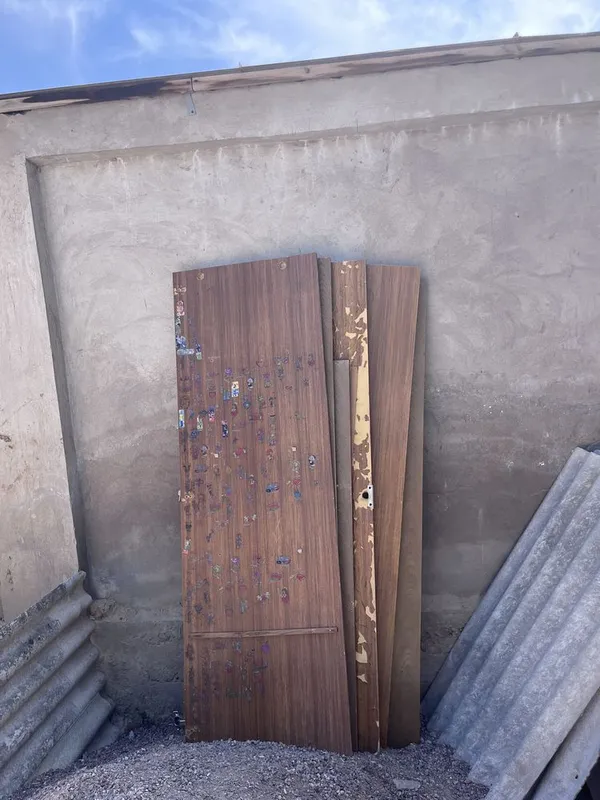 Eski shkaf buzilgan detiski kravat shkaflar hammasi bittada sotiladi — фото 2