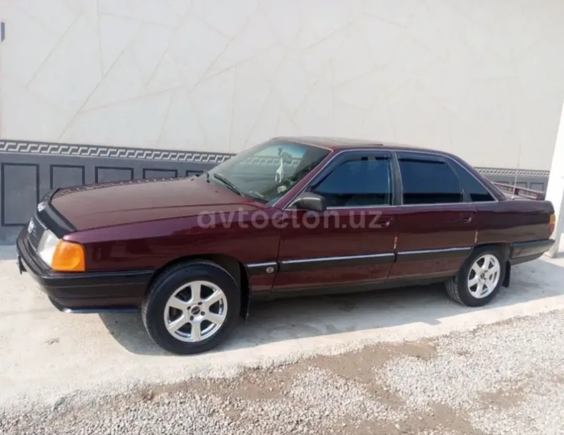 Продаётся Audi 100 C3 7 Продаётся Audi 100 C3 7