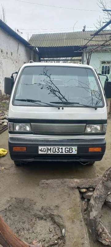 Damas labo sotiladi
