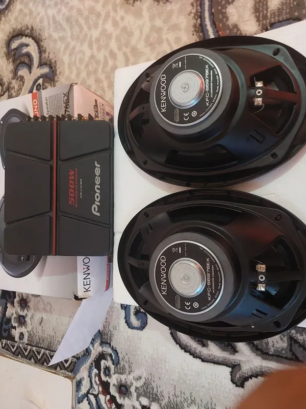Kenwood kalonka sotiladi usilitili bn birga 6