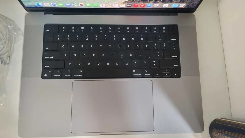 MacBook Pro M1 Pro 16" 3K A2485 DDR5 16gb SSD 512 gb ideal 91% — фото 1
