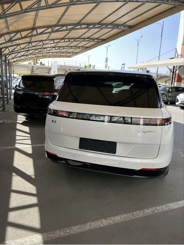 Lyn&co 900 1,5L turbo 59500$ 4 Lyn&co 900 1,5L turbo 59500$ 4