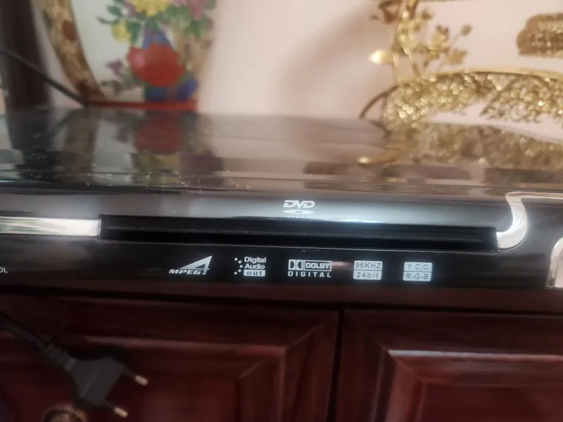 DVD проигрыватель 2 DVD проигрыватель 2