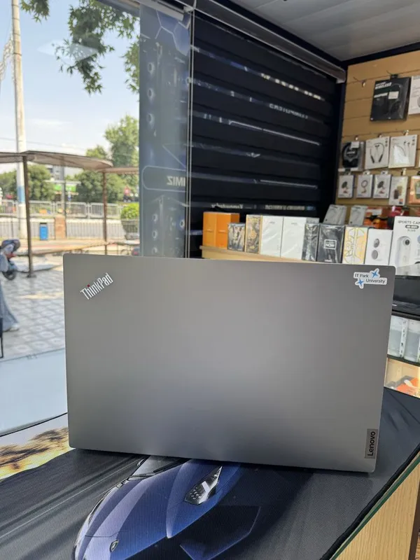 Lenova Thinkpad E15 Gen2 — фото 3