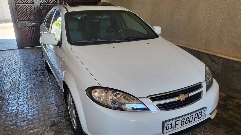 Продаётся Chevrolet Gentra 3 позиции 1