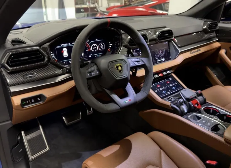 Lamborghini Urus SE 2026 5 Lamborghini Urus SE 2026 5