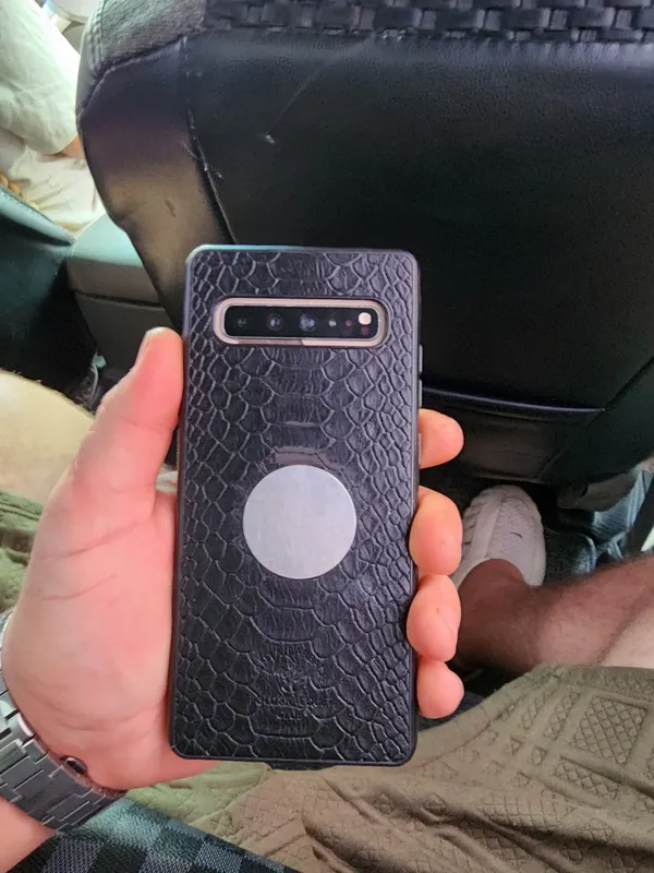 Samsung s10+5g holati yahshi 5