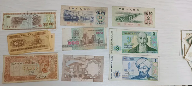бумажные деньги разного номинала 1 бумажные деньги разного номинала 1