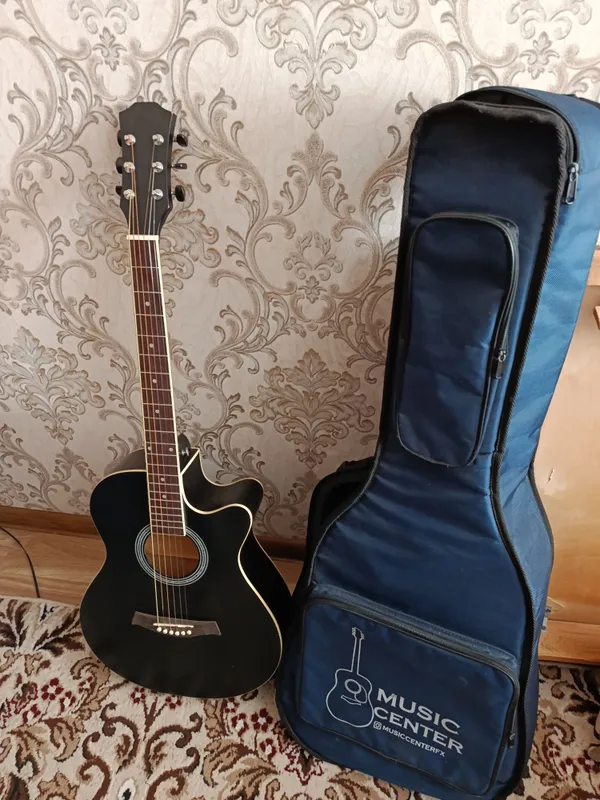 Gitara. 40 razmer.