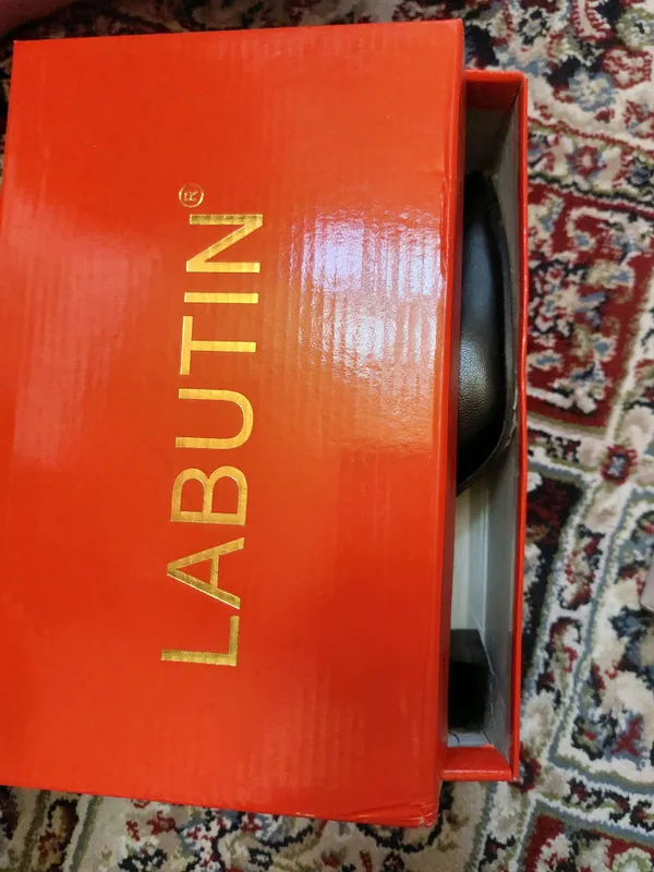 LABUTIN tufli 1