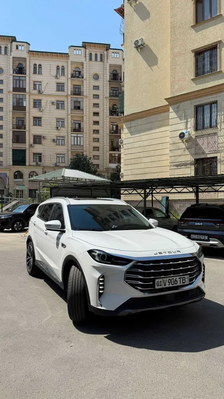 Продается автомобиль JETOUR 70+ в отличном состоянии — фото 3