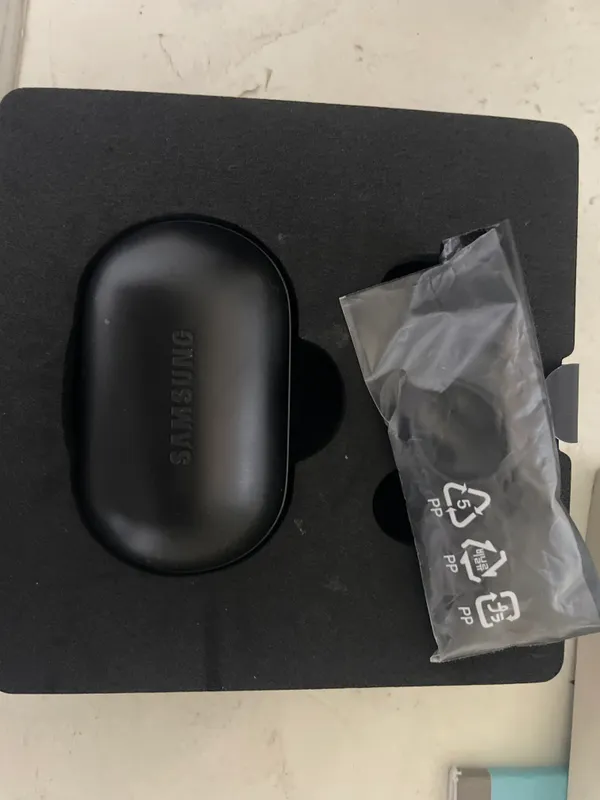 SAMSUNG Gear IconX — фото 2