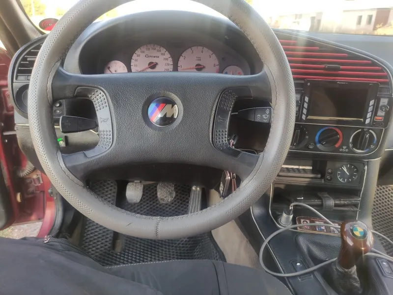 Продам BMW E36 M50 9 Продам BMW E36 M50 9