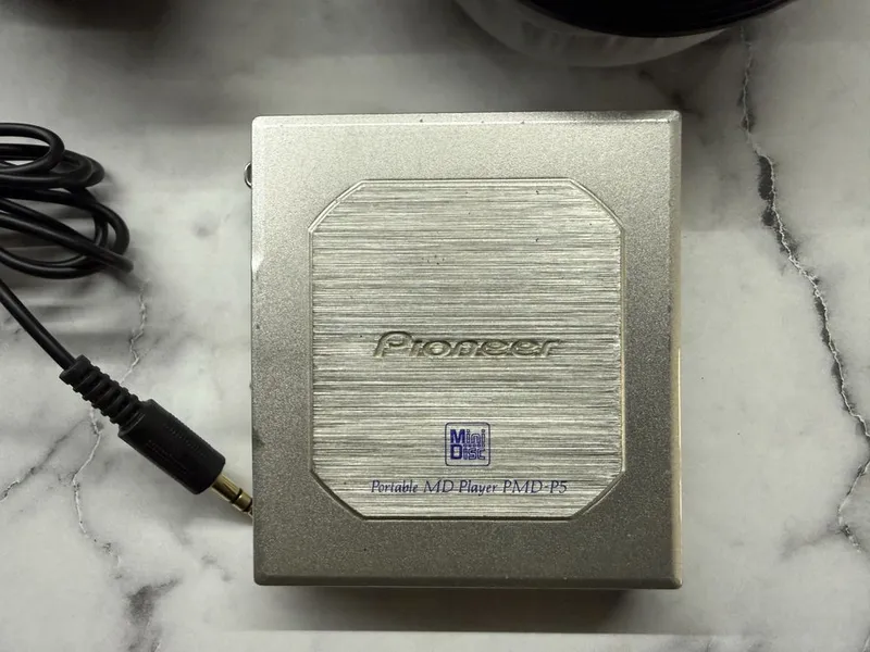 Мини диск плеер / MD Pioneer + наушники 2