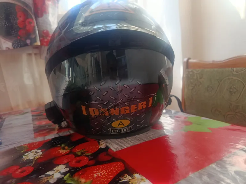Motor shlem sotiladi blutus novushniklari bor 2