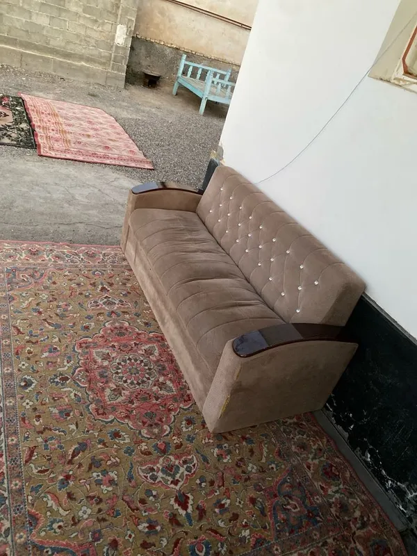 Divan holati yaxshi Divan holati yaxshi