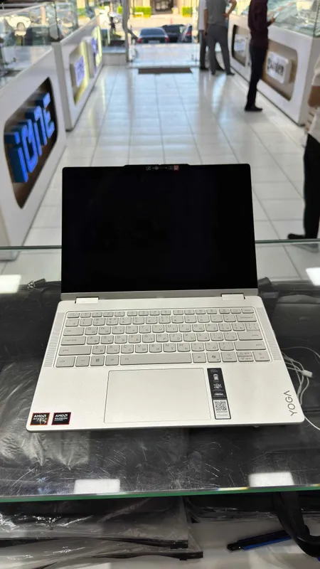 Lenova Yoga 7 AI