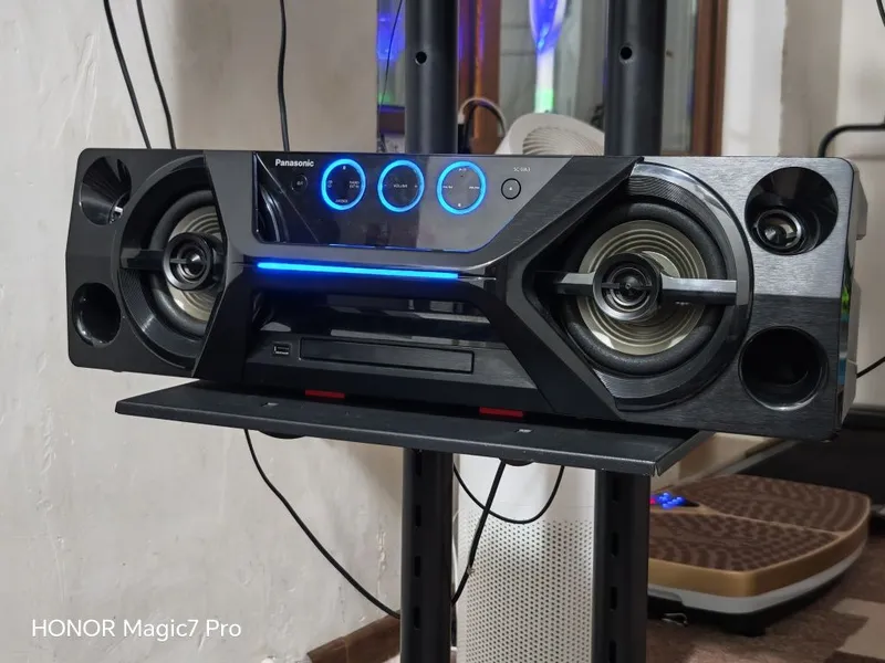 Panasonic UA3 audio tizimi