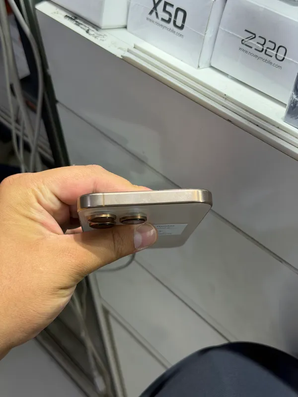 IPhone 16 Pro Max 3