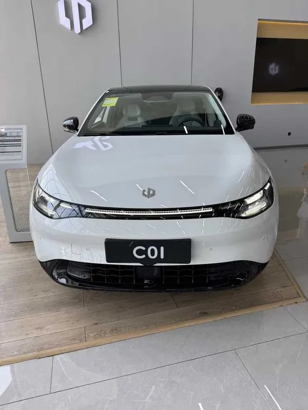 Leapmotor C01 premium 525, naxt v ahalol nasiya — фото 1