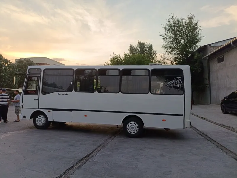 Isuzu avtobus sotiladi yili 2018 — фото 2