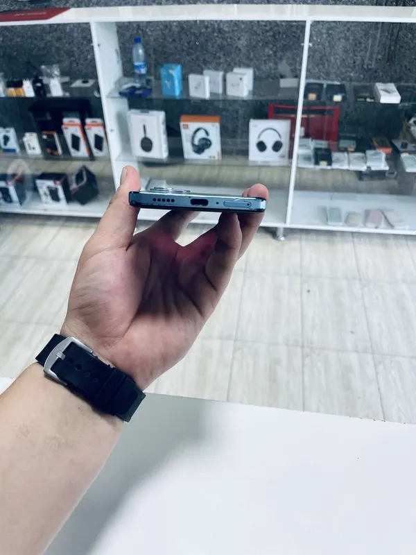 Poxo x 5 pro 8/256 srochna — фото 7