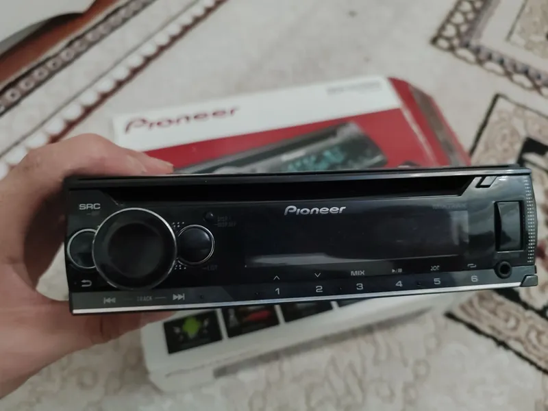 Pioneer DEH-2250 2