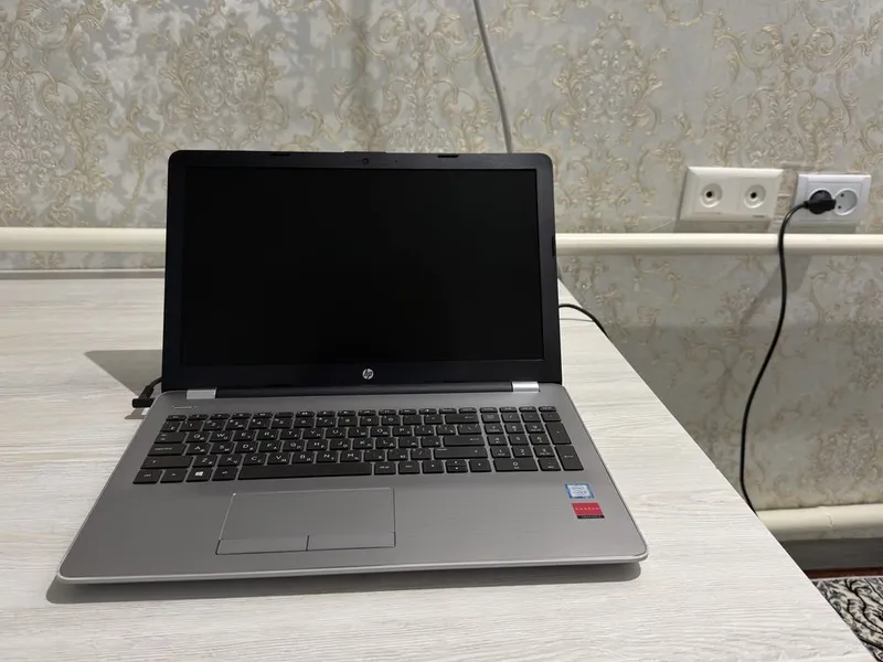 Notebook HP 250 G6 — фото 1