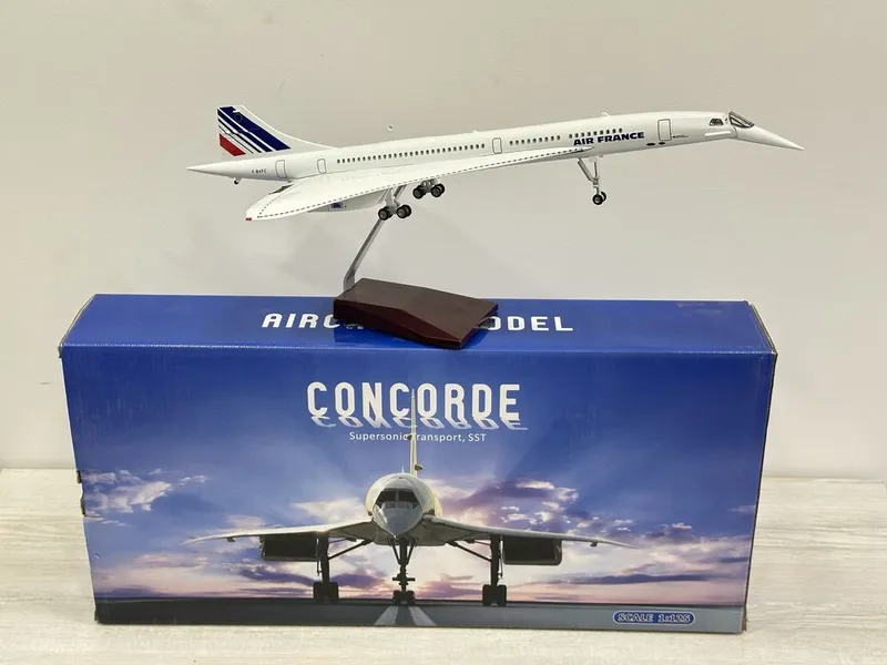 Самолет модель CONCORDE с подсветкой (отличный подарок) 1 Самолет модель CONCORDE с подсветкой (отличный подарок) 1