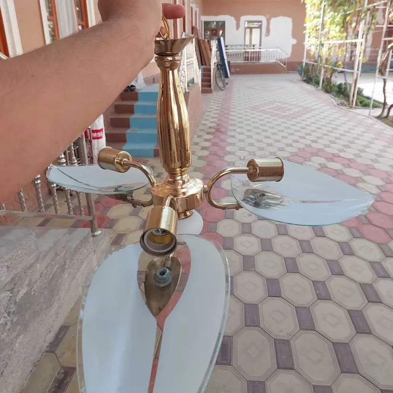 Luistralar 3talik akfa led chiroqlari bilan hona yorqin boladi — фото 1