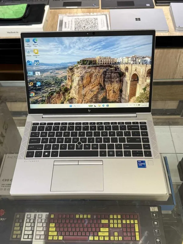 HP ELITEBOOK 840 G8 Core i7-1185G7 ram 16 ssd 256 LTE 1 HP ELITEBOOK 840 G8 Core i7-1185G7 ram 16 ssd 256 LTE 1