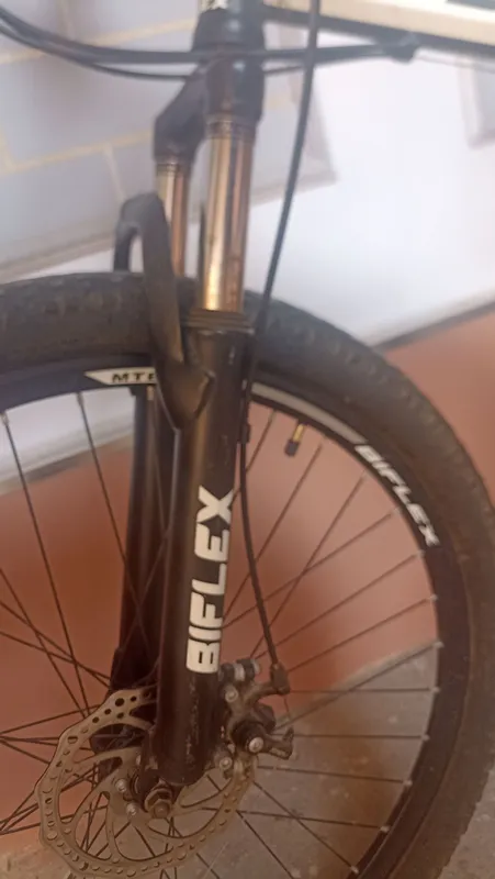 Tezlikli velosiped, ikki polosali, diskli tormoz 6 Tezlikli velosiped, ikki polosali, diskli tormoz 6