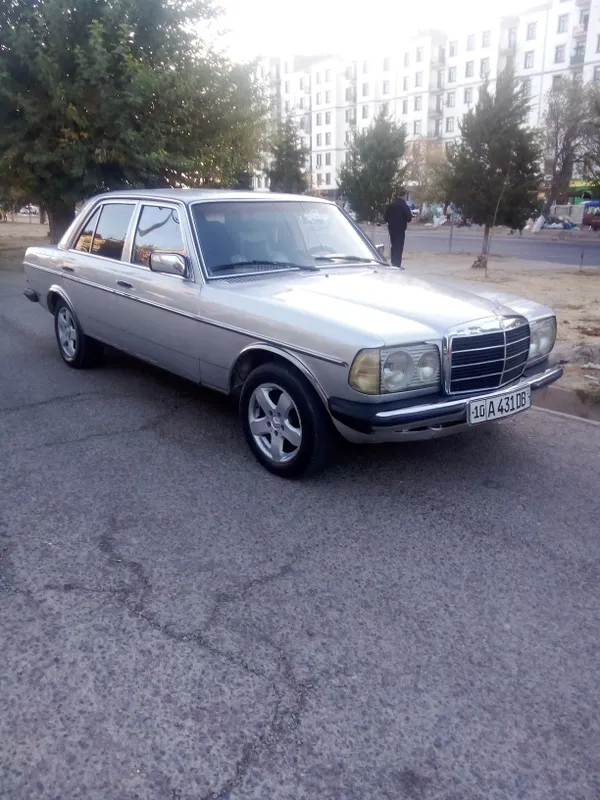 Мерседес 123 Продам — фото 2