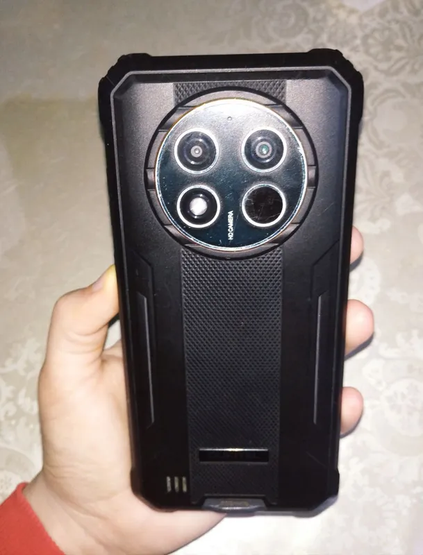 OUKITEL telefoni srochno sotiladi