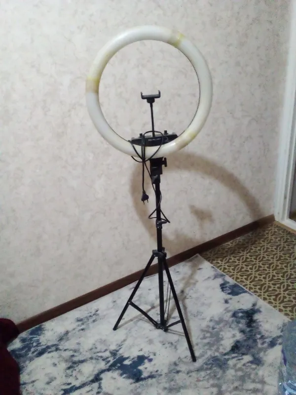 Кольцевая селфи б/у
