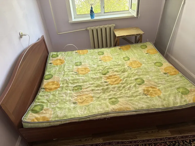 Продаётся двухспальная кровать
