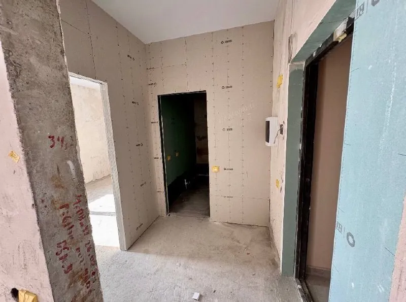 Продаётся 2-комнатная квартира в ЖК O'z Zamin (Golden House), white box, с открытым балконом — фото 2