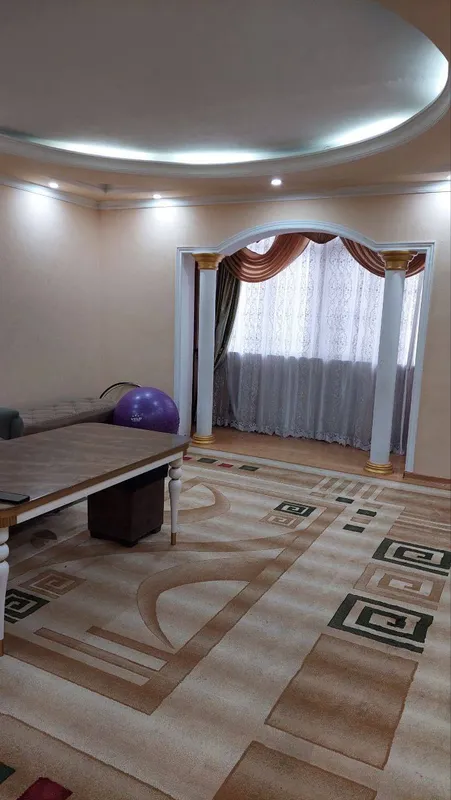 4 xonali kvartira sotiladi, 98 m², 6/9 (g‘ishtli uy) 2