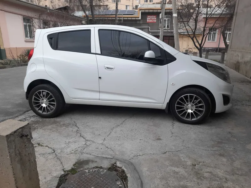 Продам шины с дисками с малым пробегом