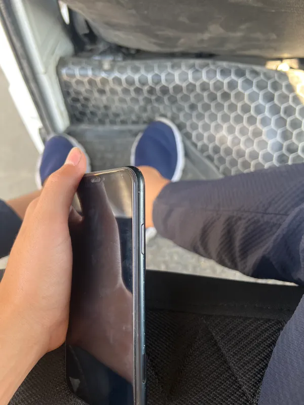 Iphone xr holati zor 3