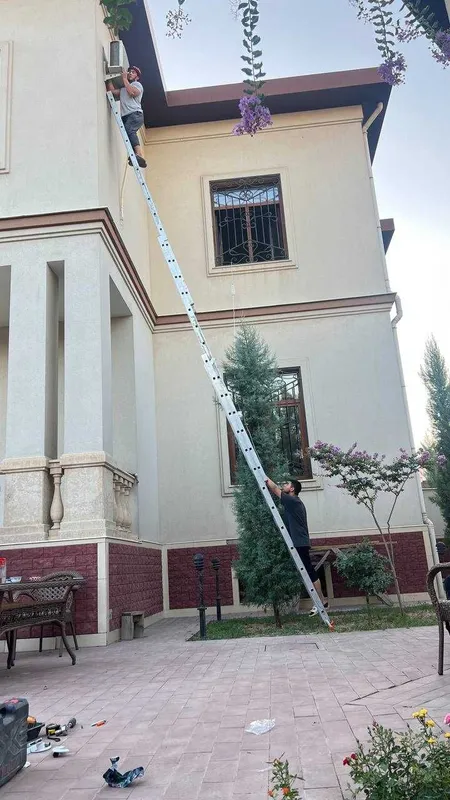 Аренда стремянок (1,7м -4м) и лестниц (3м-10м)