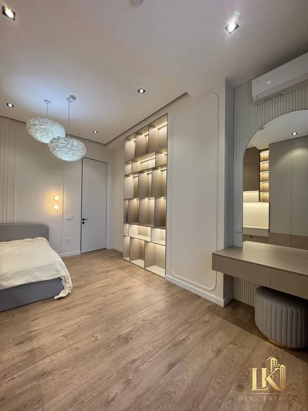 Квартира 4-комн. в ЖК Infinity (Мирабадский р-н), 130 м², 7/14 8